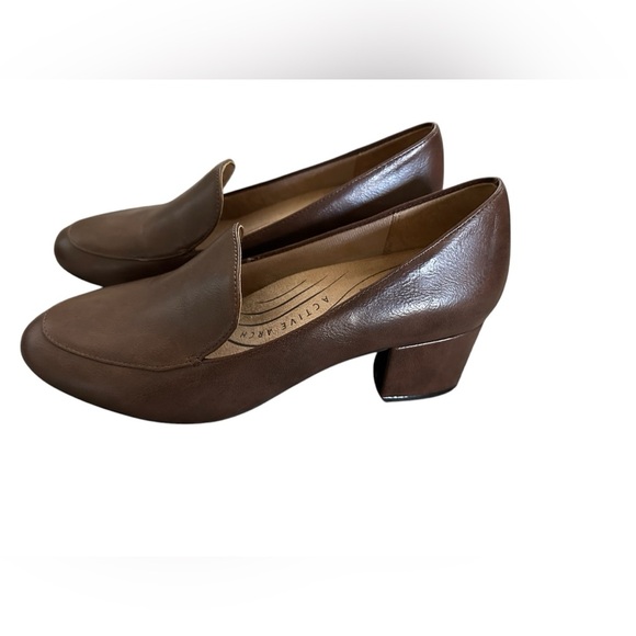 NWOT-Lifestride Heeled Loafers Brown Size 7‎ - Picture 1 of 4